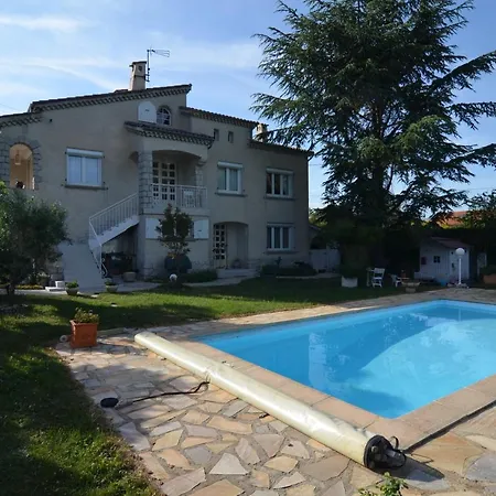 Domaine De Lazuel A 2,5km Du Centre Bed and breakfast *
