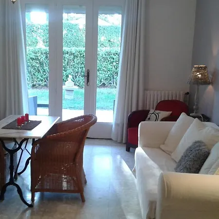 Bed and breakfast Domaine De Lazuel A 2,5km Du Centre *